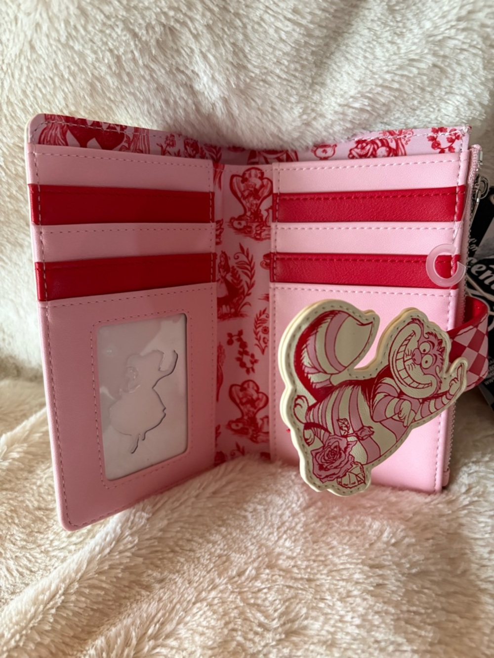 Loungefly Scented Alice in Wonderland Cheshire Wallet - Picture 3 of 3